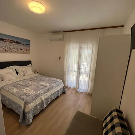 Apartment Lisica *